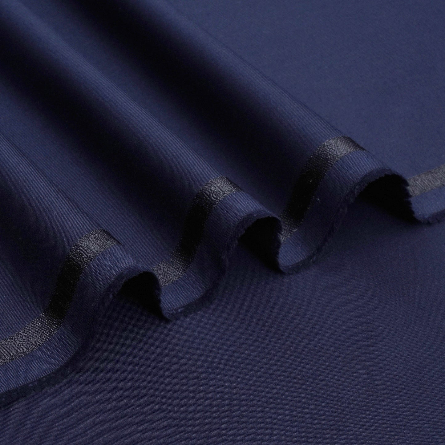 SIGNATURE - MICRO FIBRE POLY-VISCOSE TWILL