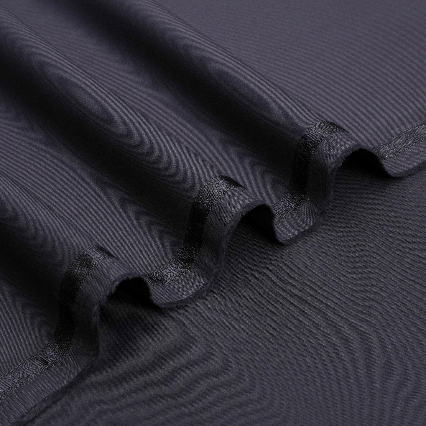SIGNATURE - MICRO FIBRE POLY-VISCOSE TWILL