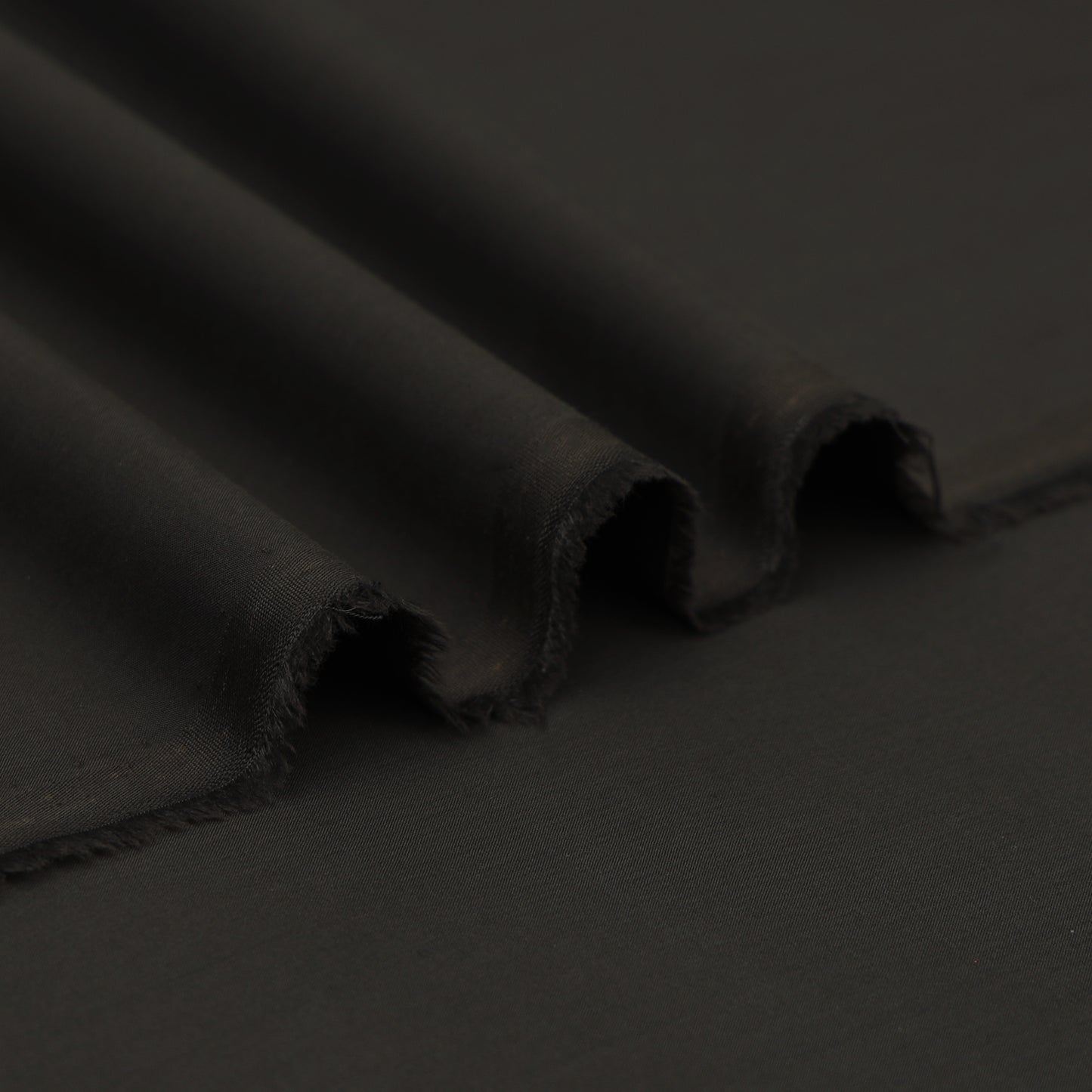 TROPHY  – Luxury Summer Wash N Wear